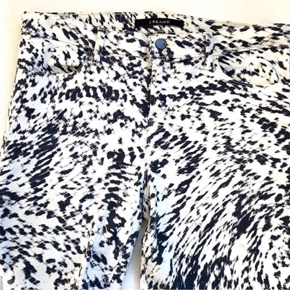 Euc J Brand skinny jeans - Picture 3 of 8